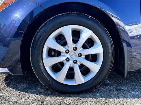 Used 2023 Toyota Corolla LE image 9