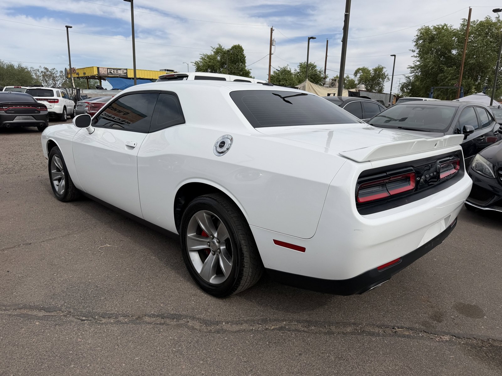 Used 2018 Dodge Challenger SXT RWD image 5