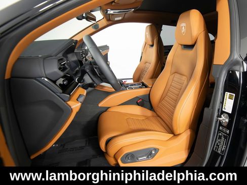 Used 2025 Lamborghini Urus S AWD/4WD image 10