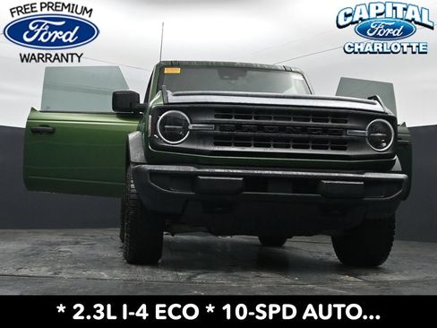 Used 2022 Ford Bronco 2-Door AWD/4WD image 38