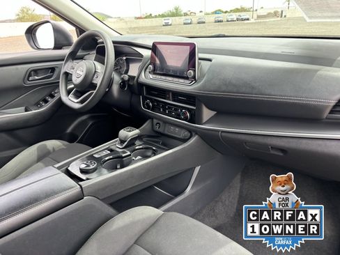 Used 2024 Nissan Rogue S AWD/4WD image 12