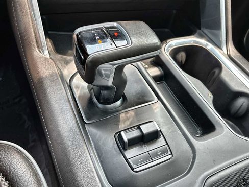 Used 2022 GMC Sierra 1500 Denali w/ Denali Reserve Package AWD/4WD image 23