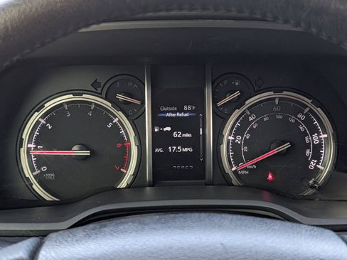 Used 2020 Toyota 4Runner Venture w/ Moonroof Package AWD/4WD image 22