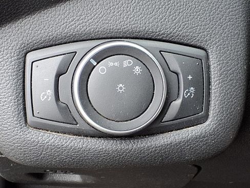 Used 2017 Ford C-MAX Energi SE image 26