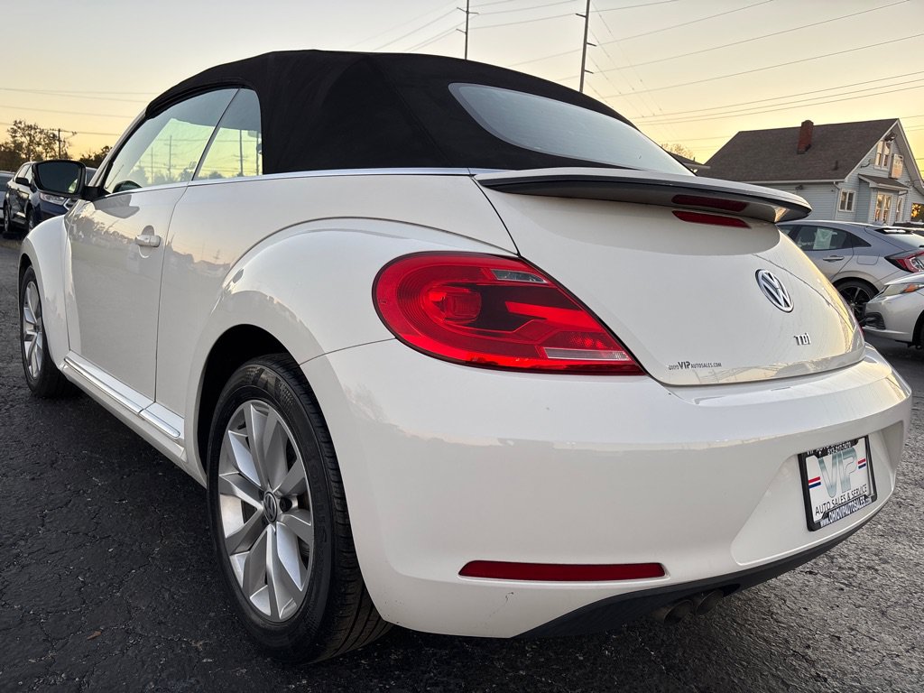 Used 2013 Volkswagen Beetle TDI FWD image 5