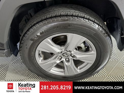 Certified 2025 Toyota RAV4 XLE image 28