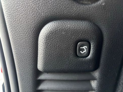 Used 2024 Dodge Durango GT image 31