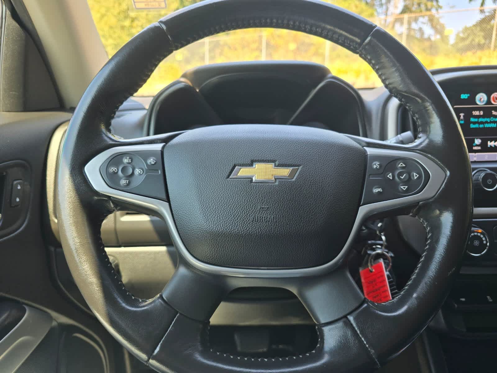 Used 2018 Chevrolet Colorado LT w/ LT Convenience Package RWD image 11