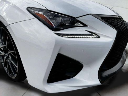 Used 2017 Lexus RC F image 11