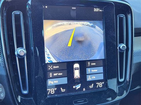 Used 2020 Volvo XC40 T5 R-Design w/ Protection Package Premier image 20