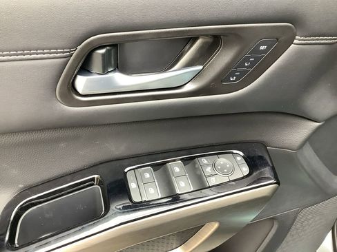 New 2025 Nissan Pathfinder Platinum w/ Cargo Package image 23