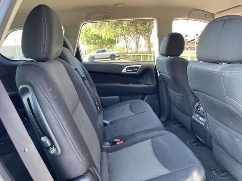 Used 2017 Nissan Pathfinder S FWD image 26