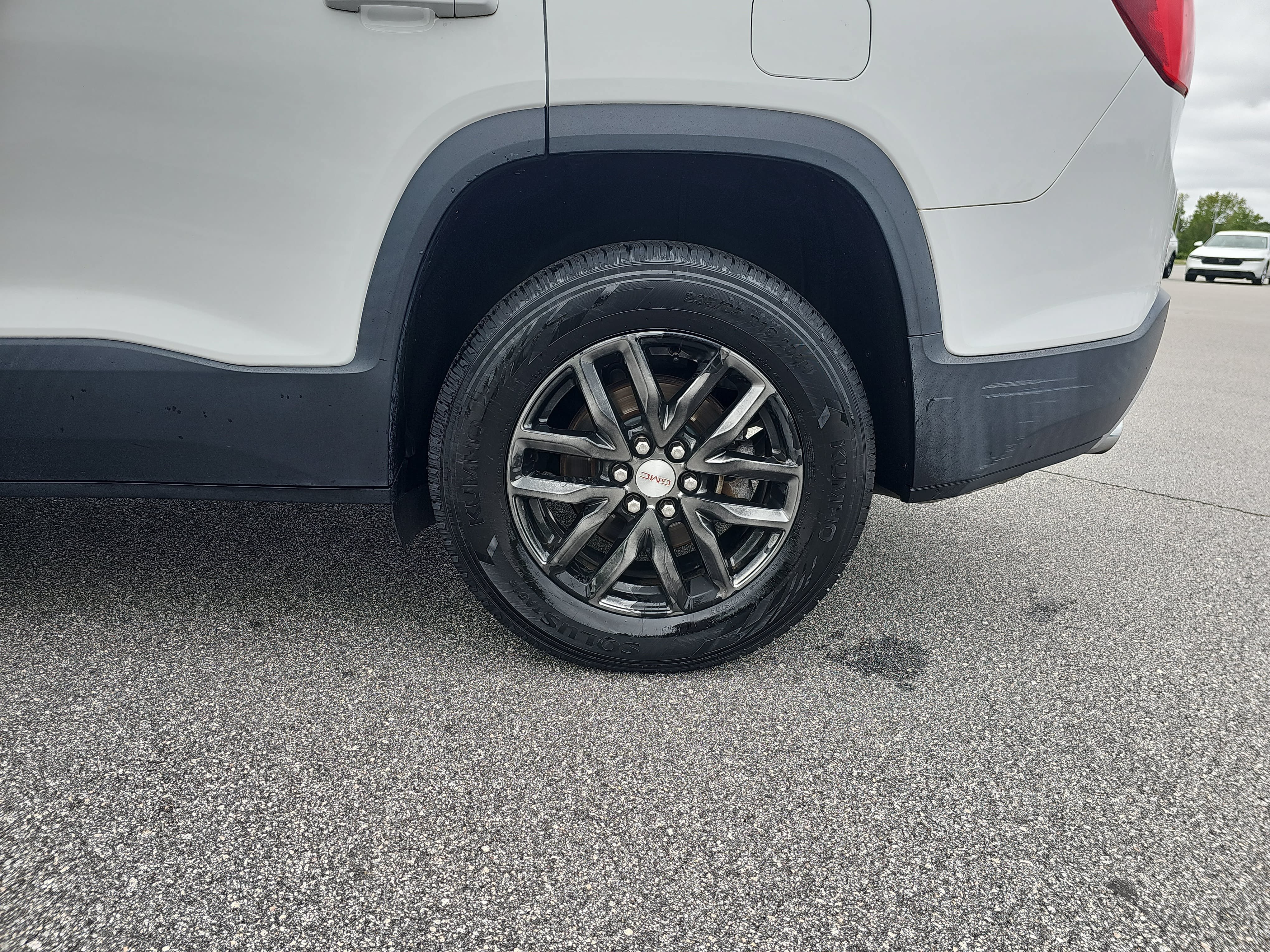 Used 2018 GMC Acadia SLT FWD image 34