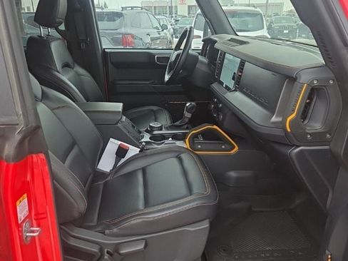 Used 2024 Ford Bronco Badlands image 33