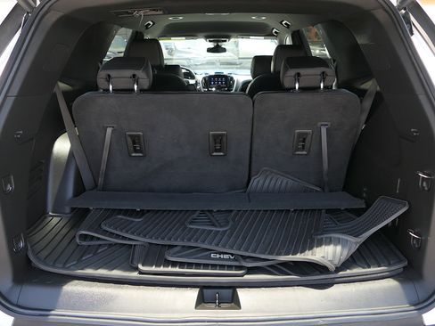 Used 2023 Chevrolet Traverse LT FWD image 22