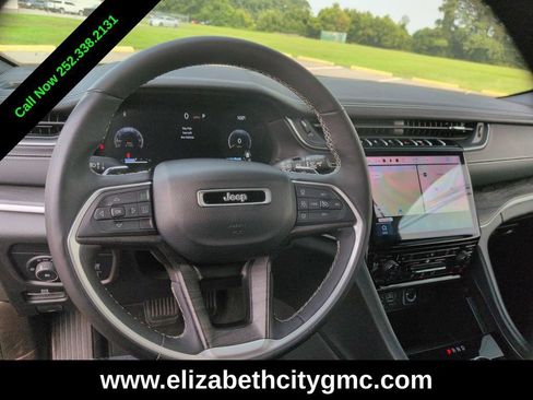 Used 2024 Jeep Grand Cherokee Limited w/ Trailer Tow Package AWD/4WD image 22