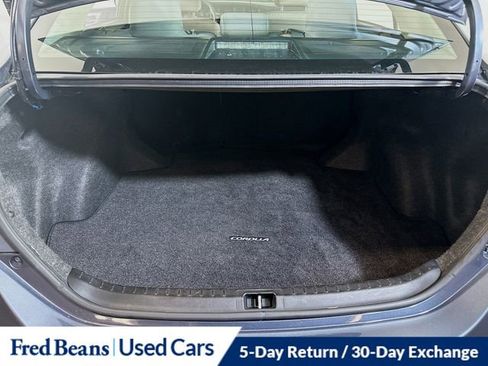 Used 2015 Toyota Corolla L image 23