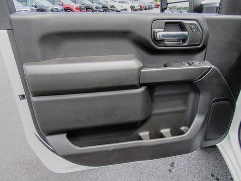 New 2025 GMC Sierra 2500 Pro image 15