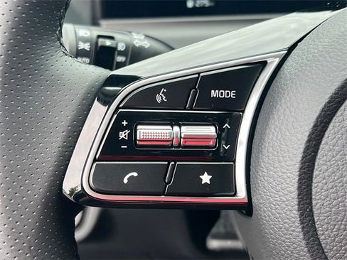 Used 2025 Kia Seltos SX image 58