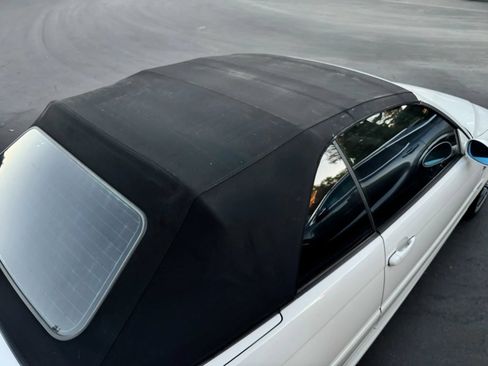 Used 2006 BMW M3 Convertible RWD image 21