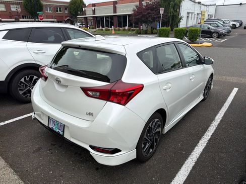 Used 2016 Scion iM FWD image 4