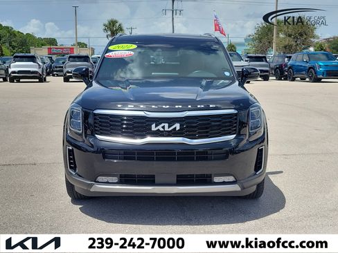 Certified 2022 Kia Telluride SX w/ Towing Package FWD image 2