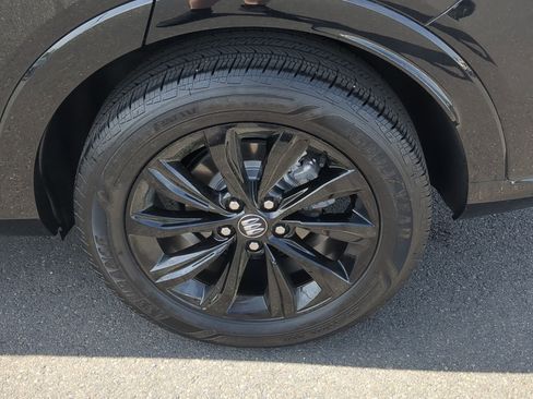 Certified 2025 Buick Envista Sport Touring w/ Convenience I Package FWD image 30