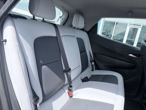 Used 2017 Chevrolet Bolt Premier w/ Driver Confidence II Package FWD image 13
