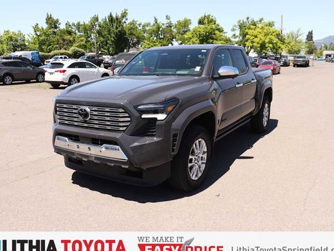 Used 2024 Toyota Tacoma Limited w/ Limited Package (LT) AWD/4WD image 1
