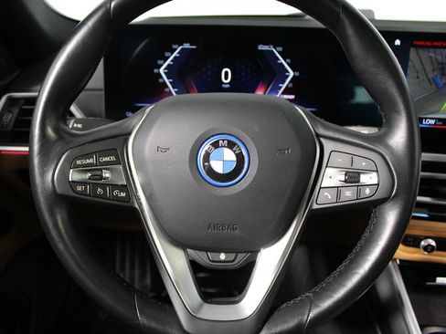 Used 2023 BMW i4 eDrive35 w/ Premium Package RWD image 15