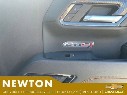 Used 2024 GMC Sierra 1500 AT4 w/ Technology Package AWD/4WD image 26