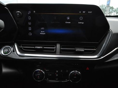 Used 2025 Chevrolet Trax RS w/ Driver Confidence Package FWD image 34
