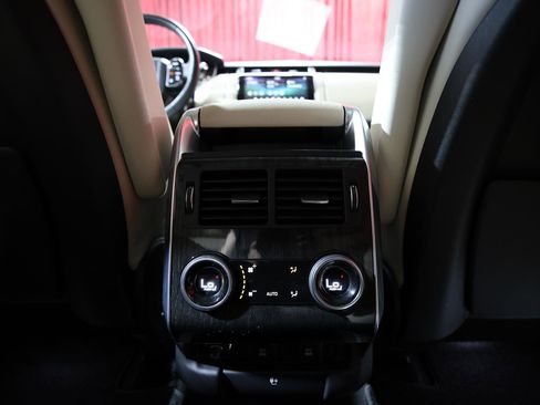 Used 2019 Land Rover Range Rover Sport HSE AWD/4WD image 15
