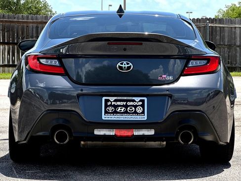Used 2024 Toyota GR86 Premium RWD image 6