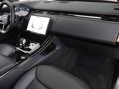Certified 2025 Land Rover Range Rover Sport SE AWD/4WD image 19