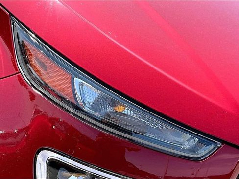 Used 2022 Hyundai Venue Limited w/ Cargo Package FWD image 30