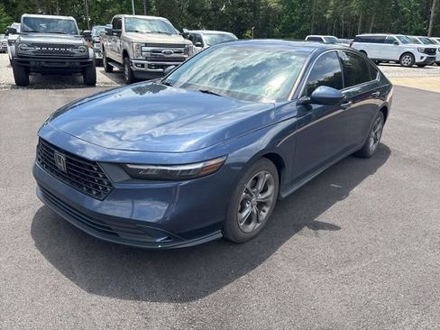 Used 2023 Honda Accord EX image 3