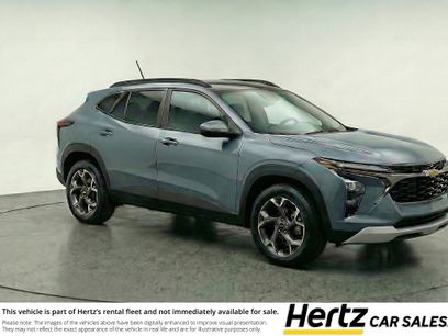 Used 2025 Chevrolet Trax LT w/ LT Convenience Package