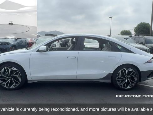 Used 2025 Hyundai Ioniq 6 SEL AWD/4WD image 2