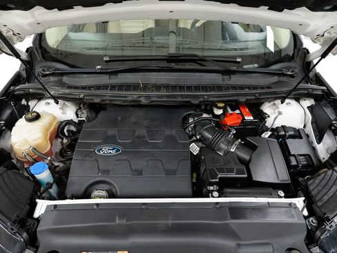 Used 2015 Ford Edge SEL w/ Equipment Group 201A image 3