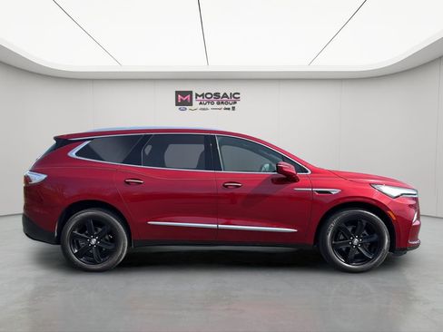 Used 2024 Buick Enclave Essence w/ Experience Buick Package AWD/4WD image 9