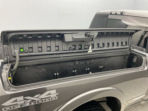 Used 2019 RAM 2500 Limited AWD/4WD image 29