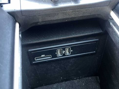 Used 2019 Mercedes-Benz GLC 300 4MATIC image 44