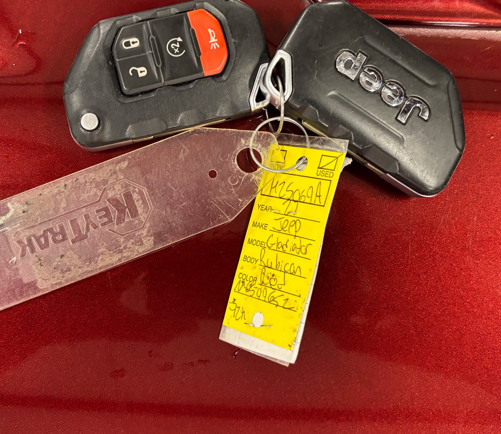 Used 2021 Jeep Gladiator Rubicon AWD/4WD image 27
