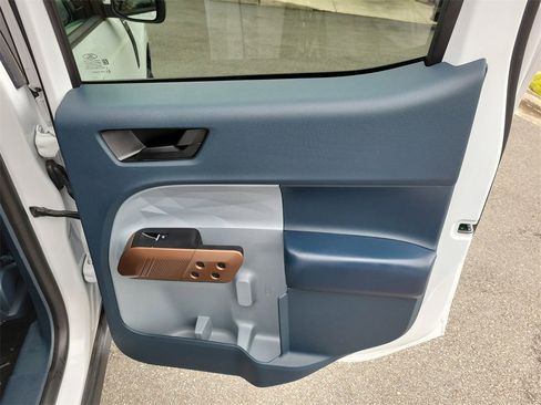 Used 2024 Ford Maverick Lariat image 43