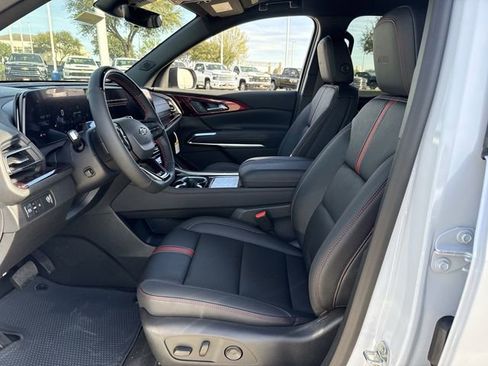 New 2026 Chevrolet Traverse RS image 25