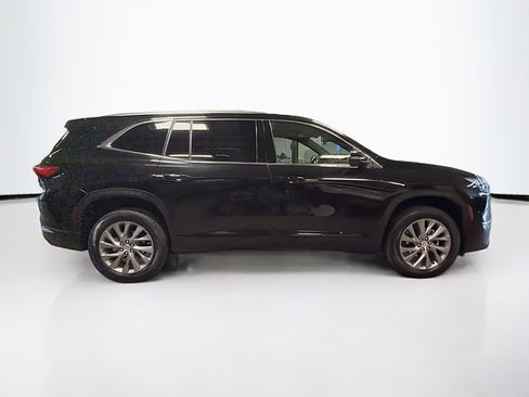 Used 2025 Buick Enclave Preferred image 10