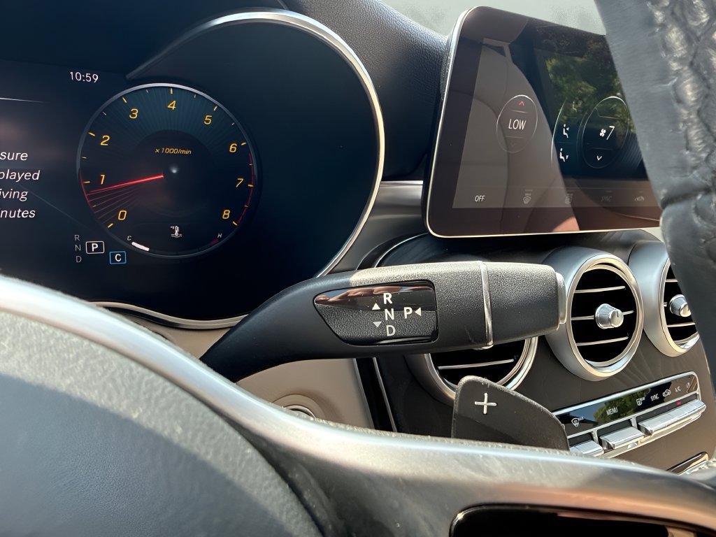 Used 2022 Mercedes-Benz GLC 300 4MATIC image 19