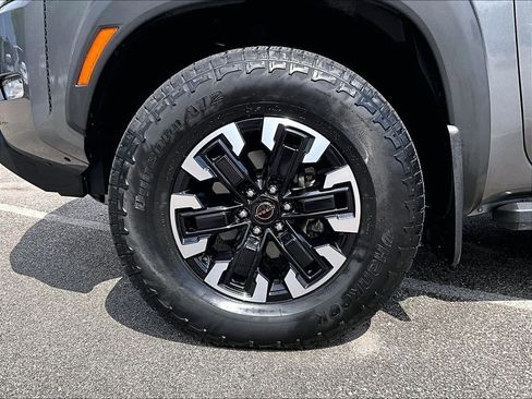 Used 2024 Nissan Frontier PRO-4X w/ Pro Convenience Package AWD/4WD image 7