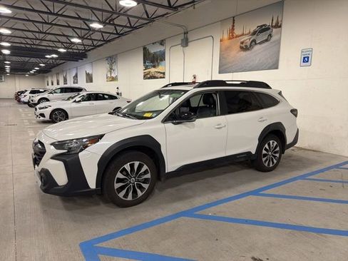 Used 2023 Subaru Outback Limited AWD/4WD image 1